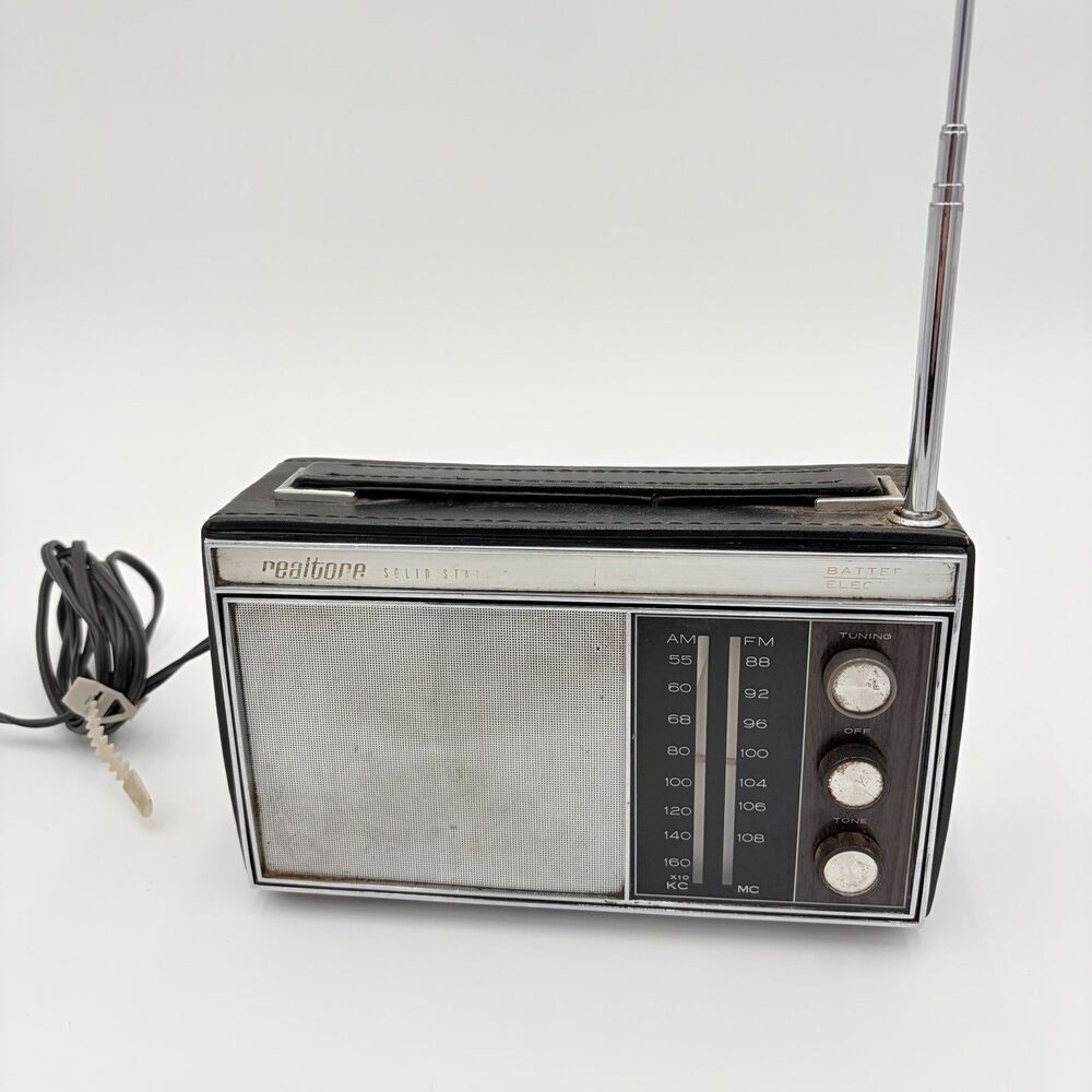 REALTONE MODEL 2287 Vintage AM FM 10 TRANSISTOR Radio Tested AM Works Japan